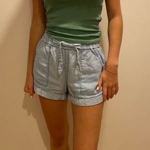 Flowy blue cloth aerie shorts